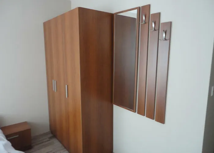 Casa Luba Sunny Πανσιόν 3*